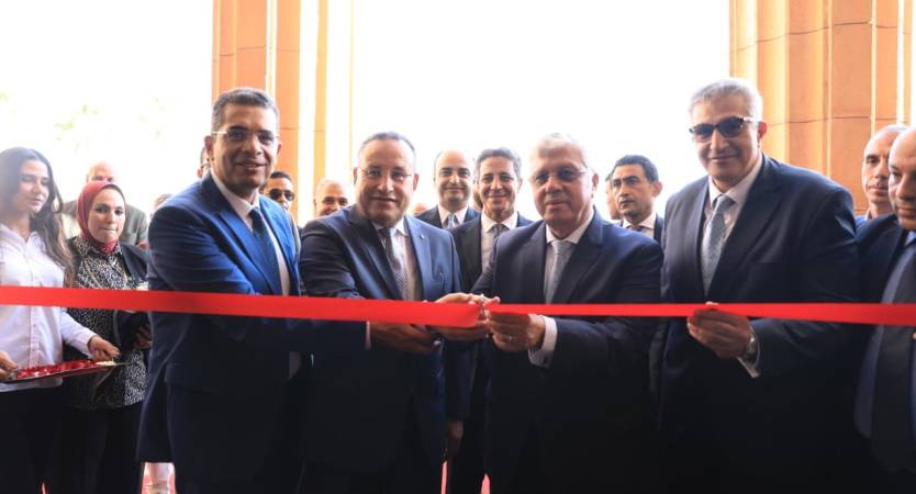 وزير التعليم العالي ورئيس جامعة الإسكندرية يفتتحان المرحلة الأولى من مشروع ترميم ورفع كفاءة مباني كلية الهندسة