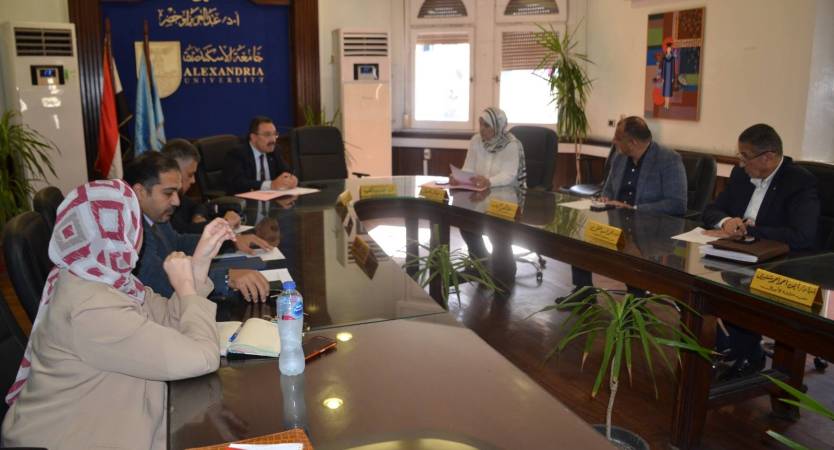 جامعة الإسكندرية تعقد أولى اجتماعات المجلس الأعلى لطلاب ذوي الهمم لبحث آليات الدعم والتمكين