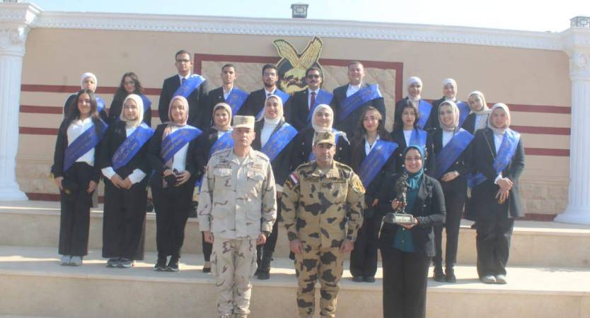  جامعة الإسكندرية في زيارة ميدانية لقيادة قوات الصاعقة لتعزيز الوعي الوطنى