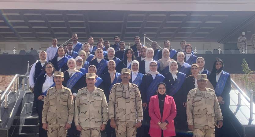 طلاب جامعة الإسكندرية في زيارة ميدانية لقاعدة محمد نجيب العسكرية