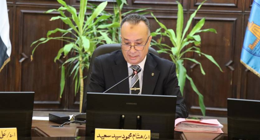 مجلس الدراسات العليا والبحوث  يقدم التهنئة لوزير التعليم العالي ويناقش عددًا من  الموضوعات البحثية