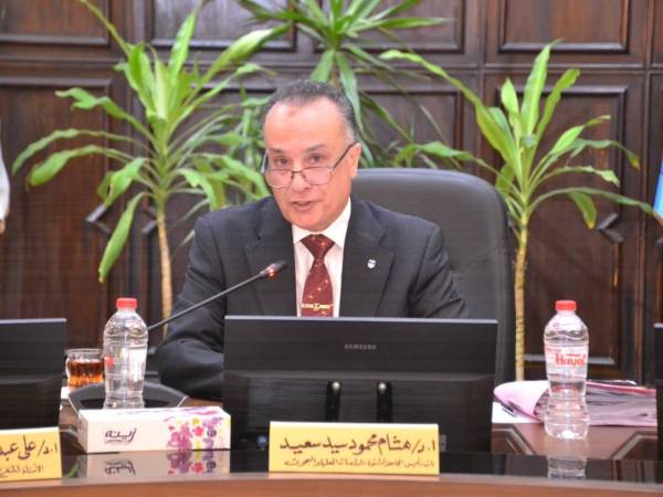 مجلس الدراسات العليا والبحوث يناقش استراتيجية حوكمة الذكاء الاصطناعي ويُقر تشكيل لجنة عليا متخصصة