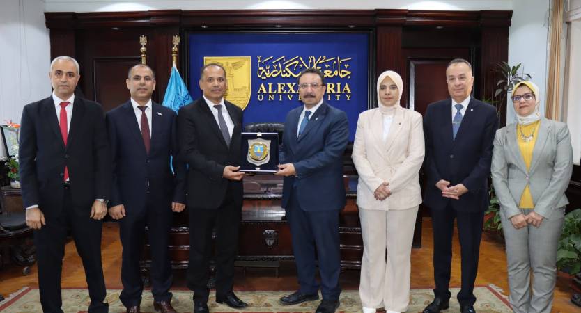 Alexandria University Receives Delegation from the Cultural Attaché of the Yemeni Embassy to Explore Cooperation Opportunities