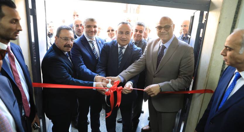 وزير التعليم العالي ومحافظ الإسكندرية والقائم بأعمال رئيس جامعة الإسكندرية يفتتحون مشروعات صحية كبرى بجامعة الإسكندرية بتكلفة 632 مليون جنيه