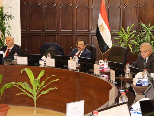 خلال ورشة عمل مشتركة.. جامعة الإسكندرية تستعرض آليات تطوير وادي التكنولوجيا والاستفادة من التجربة الفرنسية في نقل التكنولوجيا