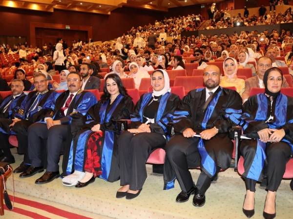 كلية طب الأسنان تحتفل بتخريج الدفعة الـ78