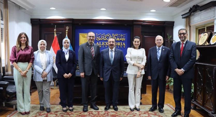 Alexandria University Signs Student and Academic Exchange Agreement with DeGroote School of Business at Canada's McMaster University