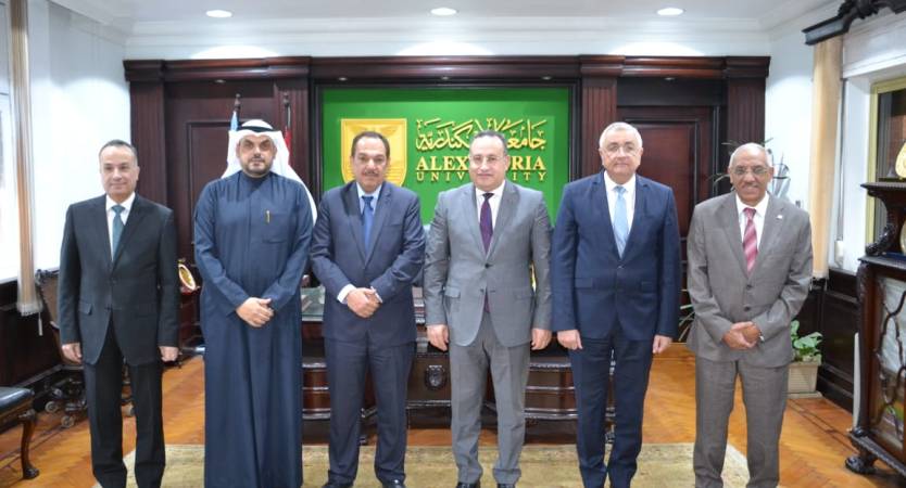 President of Alexandria University Receives the Ambassador of Kuwait